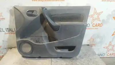 Pezzo di ricambio per auto di seconda mano RIVESTIMENTO PORTA ANTERIORE DESTRO per MERCEDES-BENZ CITAN (W415) COMBI  Riferimenti OEM IAM 8200618589  