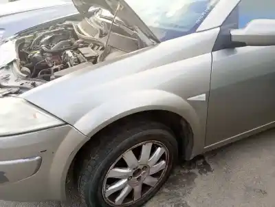 Peça sobressalente para automóvel em segunda mão GUARDA-LAMAS DIANTEIRO ESQUERDO por RENAULT MEGANE II COUPE  Referências OEM IAM   