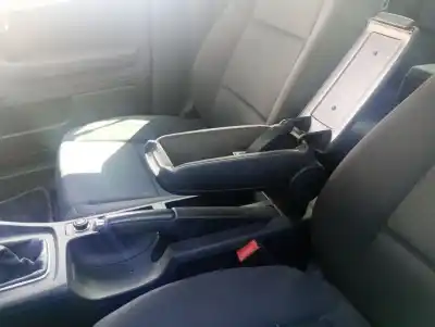 Автозапчасти б/у центральный подлокотник за audi a4 b7 avant (8ed) 2.0 tdi 16v ссылки oem iam   