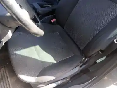 Pièce détachée automobile d'occasion jeu de siège intérieur complet pour opel zafira b a17dtr références oem iam   