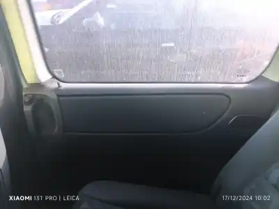 Автозапчасти б/у обивка задней правой двери за mercedes-benz vaneo (bm 414) compact van 668914 ссылки oem iam 