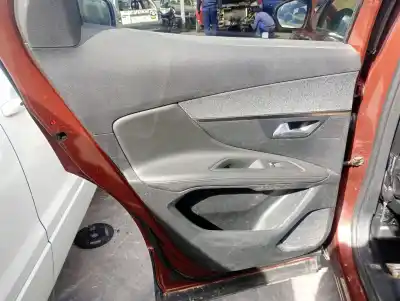 Recambio de automóvil de segunda mano de GUARNECIDO PUERTA TRASERA IZQUIERDA para PEUGEOT 3008  referencias OEM IAM   