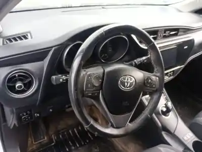 Pièce détachée automobile d'occasion CONTACTEUR TOURNANT D'AIRBAG pour TOYOTA AURIS TOURING SPORTS (E18)  Références OEM IAM 8924502060  