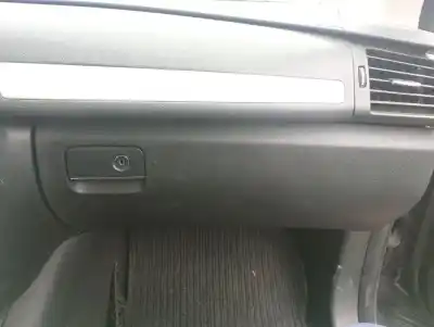 Piesă de schimb auto la mâna a doua torpedou pentru mercedes-benz clase r (w251) om642950 referințe oem iam   