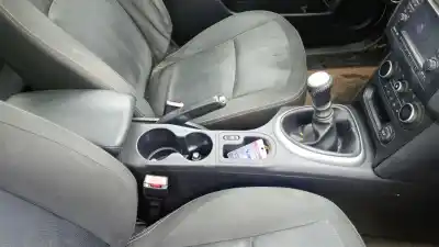 Автозапчасти б/у центральный подлокотник за nissan qashqai / qashqai +2 i (j10, nj10, jj10e) 1.5 dci ссылки oem iam   