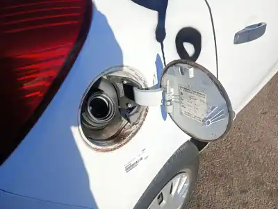 Pezzo di ricambio per auto di seconda mano Tappo Esterno Del Carburante per OPEL CORSA D (S07) 1.0 (L08, L68) Riferimenti OEM IAM   