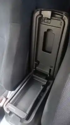 Автозапчасти б/у центральный подлокотник за mitsubishi outlander (cw0) bsy ссылки oem iam   