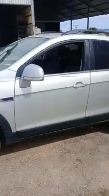 Pièce détachée automobile d'occasion porte avant gauche pour chevrolet captiva (c100, c140) 3.0 4wd références oem iam 
