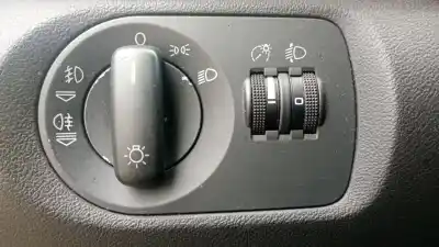 Автозапчастина б/у управління світлом для AUDI A3 (8P1) 1.9 TDI Посилання на OEM IAM   