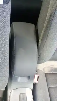 Автозапчастина б/у центральний подлокник для citroen c4 cactus yh01 посилання на oem iam   