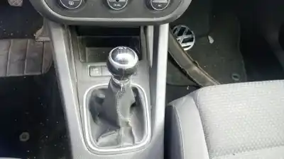 Gebrauchtes Autoersatzteil Schalthebel zum VOLKSWAGEN GOLF V (1K1) (10.2003) BLG OEM-IAM-Referenzen   