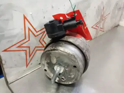 Автозапчастина б/у підтримка двигуна для audi a4 b6 avant (8e5) 1.9 tdi посилання на oem iam 8e0199379e  