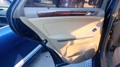Автозапчасти б/у обивка задней левой двери за mercedes-benz clase ml (bm 164) om642940 ссылки oem iam 