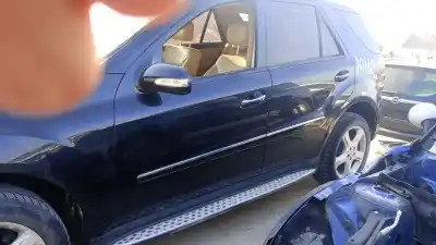 Автозапчасти б/у левая передняя дверь за mercedes-benz clase ml (bm 164) om642940 ссылки oem iam 