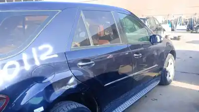 Автозапчасти б/у дверь задняя правая за mercedes-benz clase ml (bm 164) om642940 ссылки oem iam 