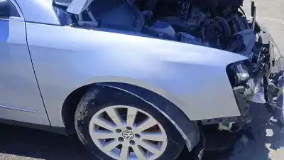 Gebrauchtes Autoersatzteil Kotflügel vorne rechts zum VOLKSWAGEN PASSAT B6 (3C2)  OEM-IAM-Referenzen   