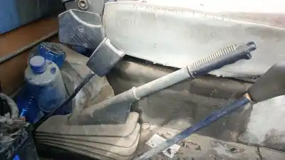Pezzo di ricambio per auto di seconda mano leva del freno a mano per mercedes-benz mb 100 d furgón/combi (631) (1987) 616.963 ii riferimenti oem iam 
