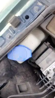 Pezzo di ricambio per auto di seconda mano Deposito Pulito per VOLKSWAGEN PASSAT B5 (3B2) 1.9 TDI Riferimenti OEM IAM   