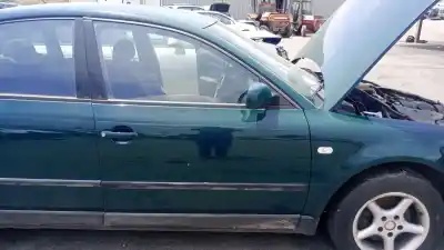 Pezzo di ricambio per auto di seconda mano porta anteriore destra per volkswagen passat b5 (3b2) 1.9 tdi riferimenti oem iam 