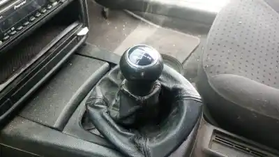 Pezzo di ricambio per auto di seconda mano leva del cambio per volkswagen passat b5 (3b2) 1.9 tdi riferimenti oem iam 