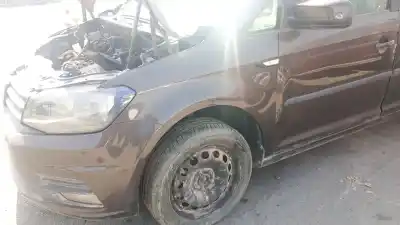 Tweedehands auto-onderdeel linker voor spatbord voor volkswagen caddy profesional (sa) (03.2015) dfs oem iam-referenties 