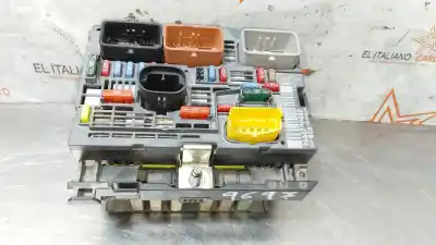 Peça sobressalente para automóvel em segunda mão CAIXA DE FUSÍVEIS E RELÉS por PEUGEOT 308 9HX Referências OEM IAM 9666700480  