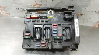 İkinci el araba yedek parçası RÖLE/SIGORTA KUTUSU için PEUGEOT 206+ 8HZDV4TD OEM IAM referansları 9657608780  