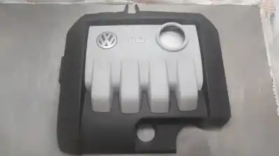 Автозапчасти б/у крышка двигателя за VOLKSWAGEN GOLF V (1K1) (10.2003) Highline 105 CV / 77 KW ссылки OEM IAM 03G103925AA  