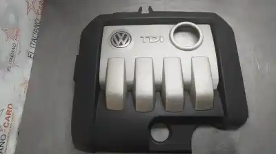 Pezzo di ricambio per auto di seconda mano Coperchio Motore per VOLKSWAGEN GOLF V (1K1) (10.2003) Highline 105 CV / 77 KW Riferimenti OEM IAM 03G103925AA  
