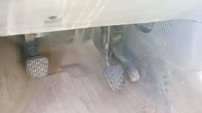 Peça sobressalente para automóvel em segunda mão PEDAL DE TRAVÃO por MERCEDES-BENZ VITO BASIC-KOMBI (639) OM 646.980 Referências OEM IAM   