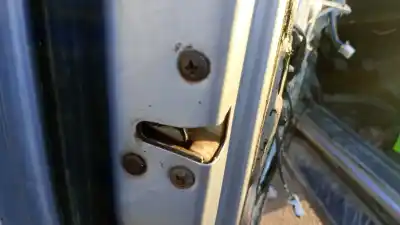 Pezzo di ricambio per auto di seconda mano Serratura Porta Anteriore Sinistra per SSANGYONG KORANDO OM662LA Riferimenti OEM IAM   
