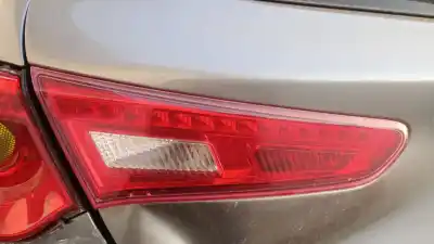 İkinci el araba yedek parçası IÇ SOL KUYRUK LAMBASI için ALFA ROMEO GIULIETTA (191) 940C1000 OEM IAM referansları   