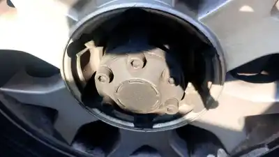 Pièce détachée automobile d'occasion moyeu de roue pour ssangyong rexton d27dt références oem iam   