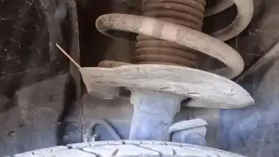 Pezzo di ricambio per auto di seconda mano AMMORTIZZATORE ANTERIORE SINISTRO per NISSAN QASHQAI (J10) D-M9R Riferimenti OEM IAM   