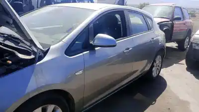 İkinci el araba yedek parçası  için OPEL ASTRA J BERLINA 5P  OEM IAM referansları   