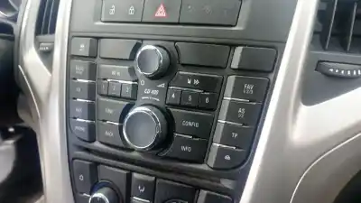 İkinci el araba yedek parçası  için OPEL ASTRA J BERLINA 5P  OEM IAM referansları   