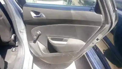 Tweedehands auto-onderdeel Deurbekleding Rechts Achter voor OPEL ASTRA J BERLINA 5P A16XER OEM IAM-referenties   