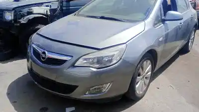 İkinci el araba yedek parçası ön aks için opel astra j berlina 5p a16xer oem iam referansları 