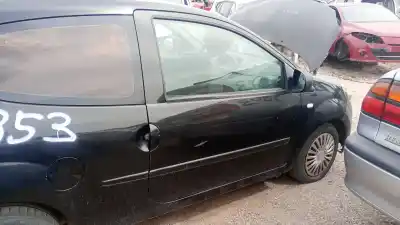 Автозапчастина б/у передні праві двері для renault twingo ii (cn0_) 1.2 16v (cn04, cn0a, cn0b) посилання на oem iam 