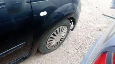 Автозапчастина б/у передній прав для renault twingo ii (cn0_) 1.2 16v (cn04, cn0a, cn0b) посилання на oem iam 