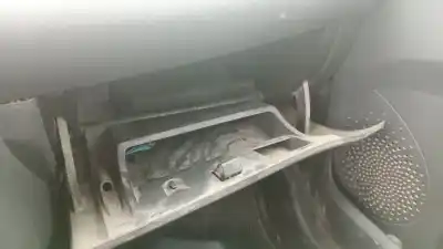 Автозапчастина б/у бардачок для renault twingo ii (cn0_) 1.2 16v (cn04, cn0a, cn0b) посилання на oem iam   