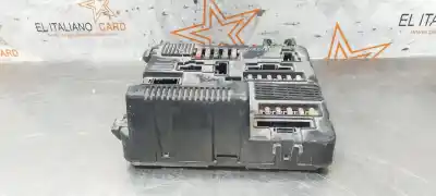 Second-hand car spare part fuse box unit for renault scénic ii (jm0/1_) 1.9 d oem iam references 8200306032a  