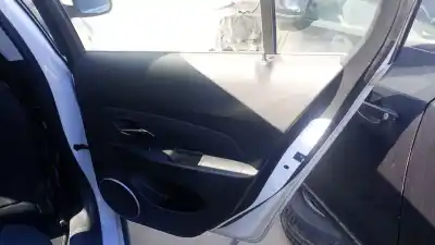 Pezzo di ricambio per auto di seconda mano rivestimento porta posteriore destro per chevrolet cruze 5-puertas z20d1 riferimenti oem iam 