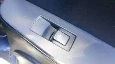 İkinci el araba yedek parçası Arka Sag Cam Kontrolü için SSANGYONG KYRON D/D20DT OEM IAM referansları   