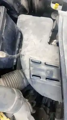 Recambio de automóvil de segunda mano de CAJA FILTRO AIRE para PEUGEOT 208 I (CA_, CC_) 1.6 HDI referencias OEM IAM   