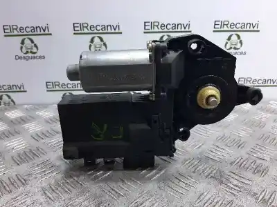 Pièce détachée automobile d'occasion Moteur Lève Vitre Avant Droit pour PEUGEOT 307 BREAK / SW (S1) 2.0 HDi FAP CAT Références OEM IAM 9637130480   Pièce détachée automobile d'occasion Moteur Lève Vitre Avant Droit pour PEUGEOT 307 BREAK / SW (S1) 2.0 HDi FAP CAT Références OEM IAM 9637130480