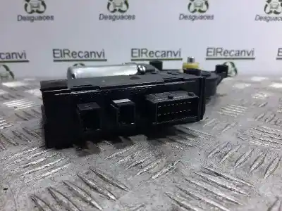 Автозапчастина б/у двигатель переднього правого скла для peugeot 307 break / sw (s1) 2.0 hdi fap cat посилання на oem iam 9637130480  