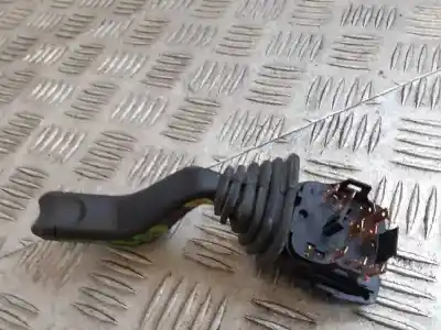 Pezzo di ricambio per auto di seconda mano  per OPEL AGILA  Riferimenti OEM IAM 90124931 90196376 90191942