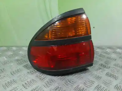 Peça sobressalente para automóvel em segunda mão farolim traseiro esquerdo por renault laguna (b56) 2.2 turbodiesel referências oem iam 7700420122