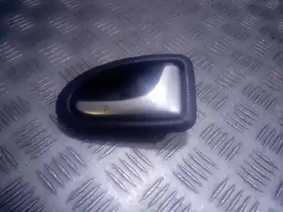 Pezzo di ricambio per auto di seconda mano Maniglia Interna Anteriore Destra per RENAULT SCENIC (JA..) 1.9 D RT 64 CV / 47 KW Riferimenti OEM IAM 99035101  